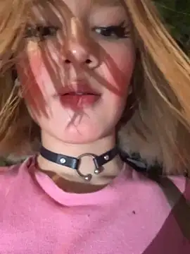 sweetbunnygf (F teen) - Spank tits harder for Daddy ⭐️