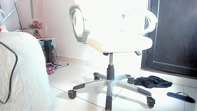 Victoriaa_millers webcam