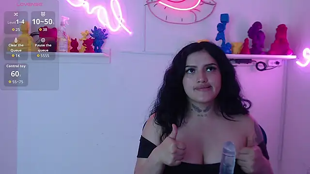 sari_belle - Sari_belle's free webcam - UK Sex Cams