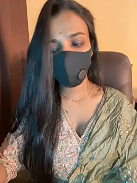 Webcam Model (its_ur_flora)  is live.Free join now!