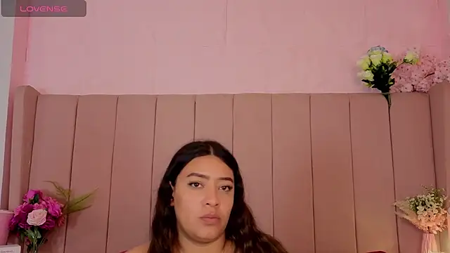 MollyBigBoobs12 webcam