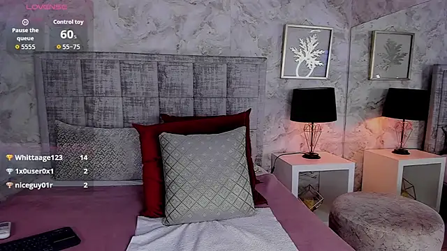 MiaSanders2025 webcam