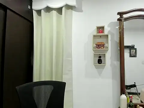 MonicaGarcia_ webcam