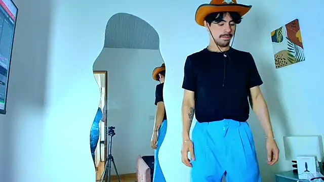 Ethan_Briggs_ webcam