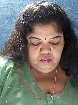 tamilthanushri - Tamilthanushri's free webcam - UK Sex Cams