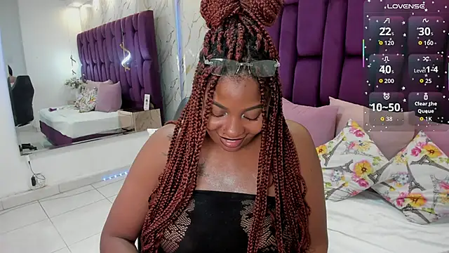 nefferetcharlotte - Nefferetcharlotte's free webcam - UK Sex Cams