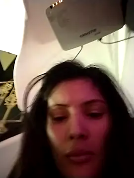 naiara_love - Naiara_Love's free webcam - UK Sex Cams