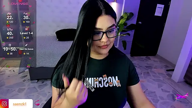 martinasaez - Martinasaez's free webcam - UK Sex Cams