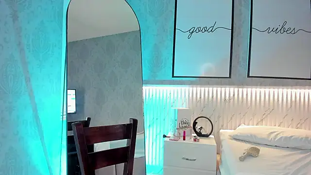 sensual_skinny webcam