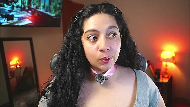 coraline_latin webcam