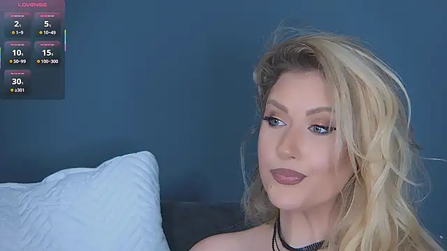 ondinanoire (F milf) - every tip is a compliment