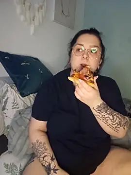 Saucy-Serenity webcam