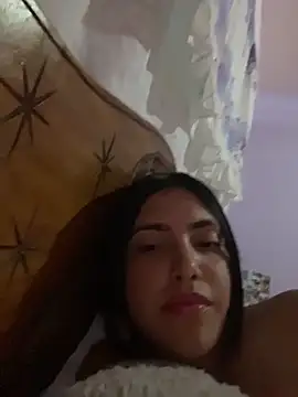 Webcam Model (_Laurentt_)  is live.Free join now!