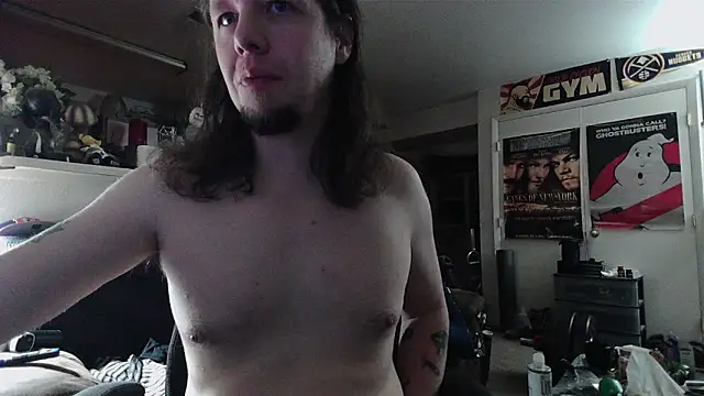 biggerisbetter12 - Biggerisbetter12's free webcam - UK Sex Cams