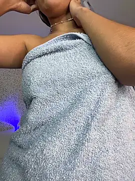 EMILIIA_RICHTER__ webcam