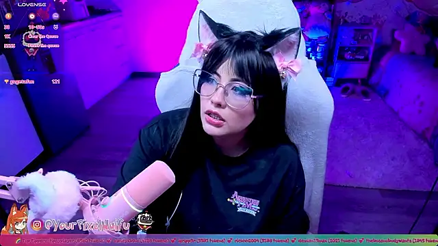 AlyssaRomanova webcam