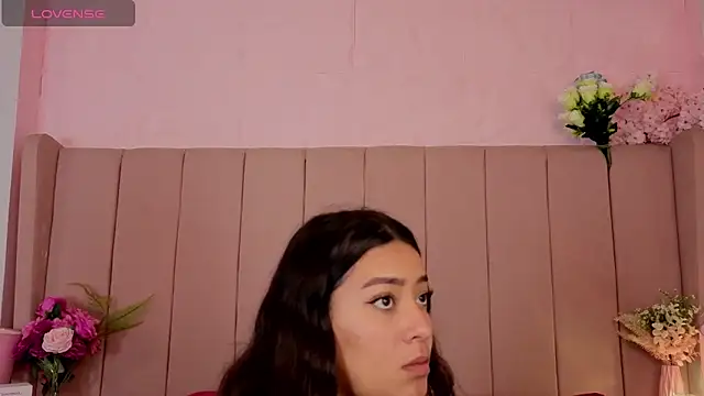 MollyBigBoobs12 webcam