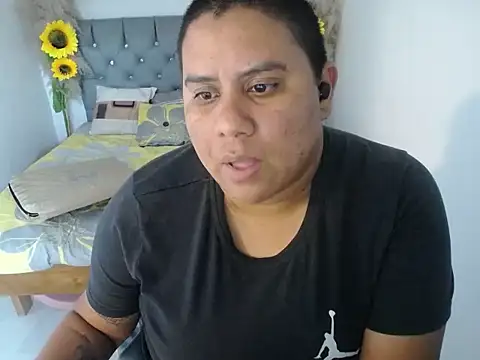 hotlesby_valery webcam