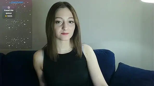 white_liillyy webcam