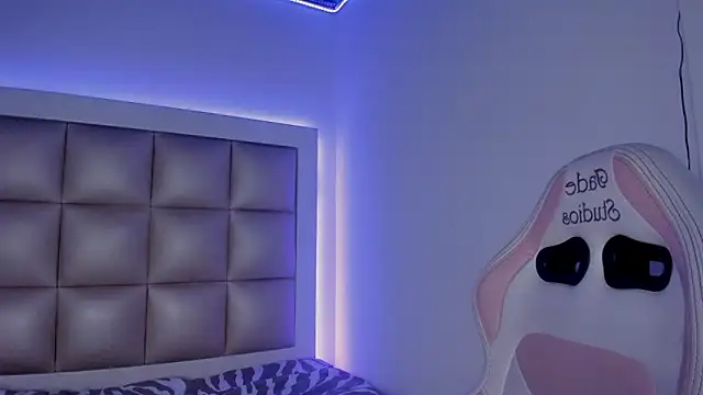 Molly_meow_js webcam