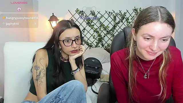 nana__rousse - Nana__rousse's free webcam - UK Sex Cams