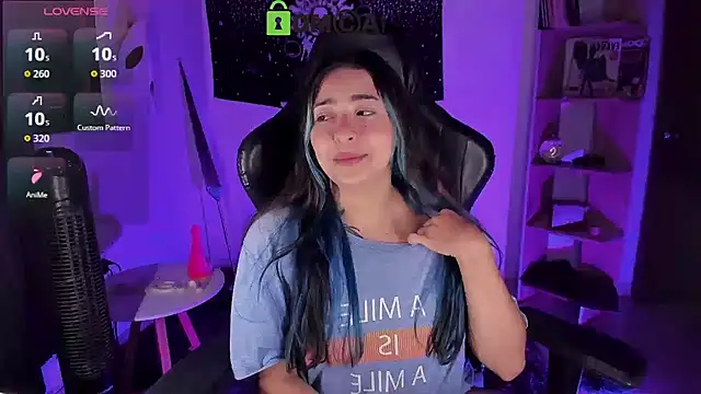 sweetcoralinee webcam