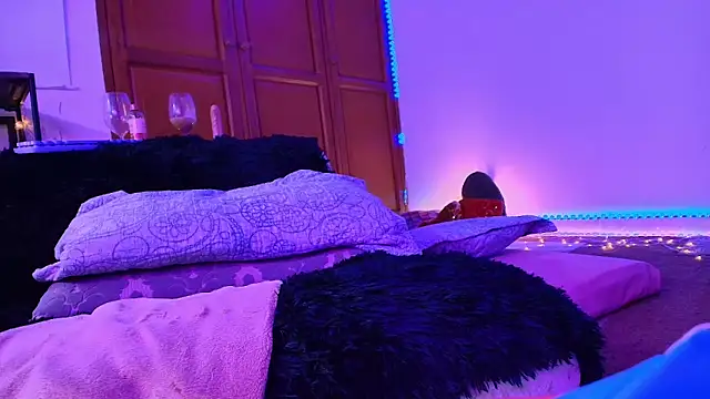 Giantonelawow webcam