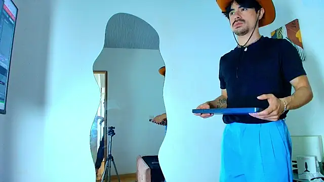 Ethan_Briggs_ webcam