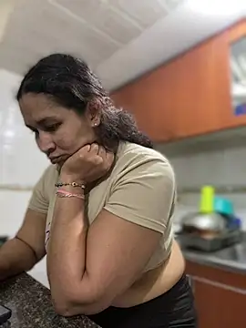 carola-ross - Carola-Ross's free webcam - UK Sex Cams