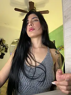 Webcam Model (Cristal_Cerati_)  is live.Free join now!