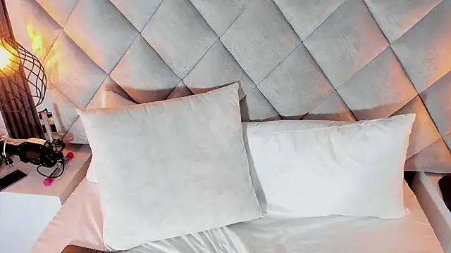 Real_virgin_Pussy webcam