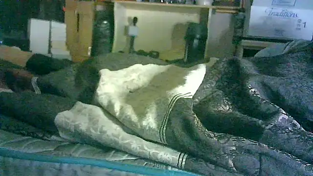 ON3YOULLN3VER_FIR3 webcam