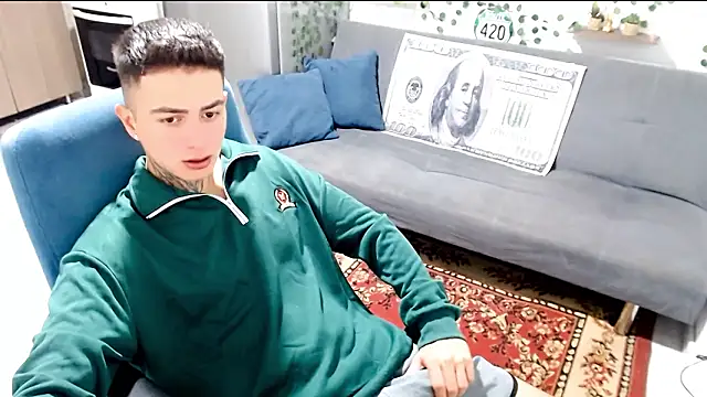 santii_ss - Santii_ss's free webcam - UK Sex Cams