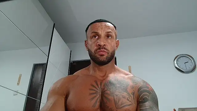 Magnificmuscles89 webcam