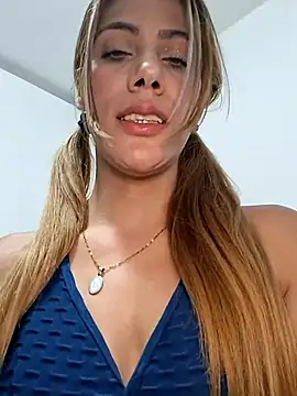 Elianasuarezz webcam