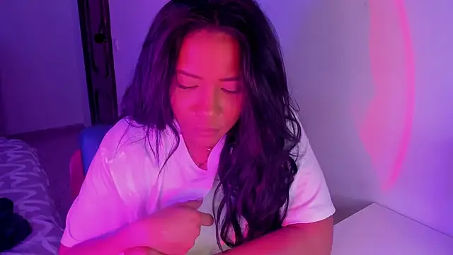 NicolePasqualott webcam