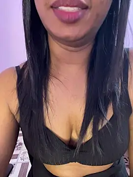 tamil_Aarathi webcam