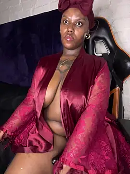 QUEEN_NOBUHLE_FEMDOM_777