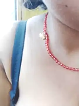 Webcam Model (kiara-simmi)  is live.Free join now!