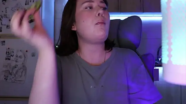 BettySquirtson webcam