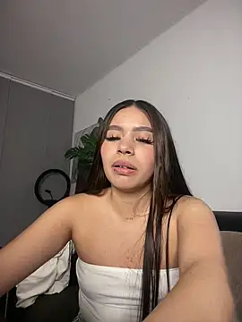 Karina16_pink webcam