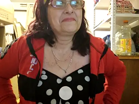 samantha_squirt@xh (Ask my age) - Show Big Soft Boobs / Arata Sanii Tai