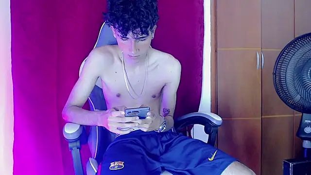 johnny_cagee_ (M twink) - dance sexy