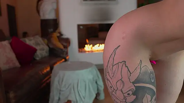 nuryforerogh_ webcam