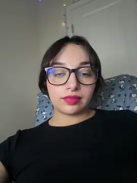 CharmingMaddie webcam