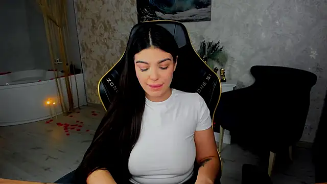 AlluringAriel webcam