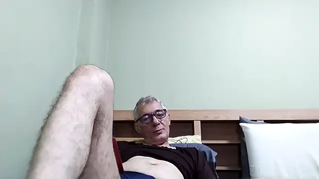 BIGUNCUTHARDCOCK webcam