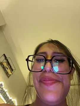 alefantasy000001peru (F young) - Nalguitas