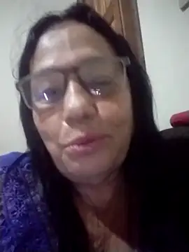 catdool (Ask my age) - Nua por 3 minutos