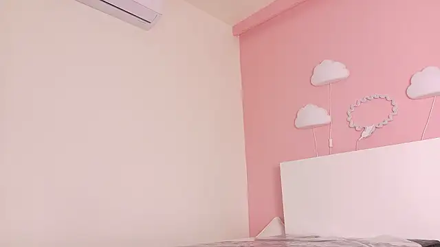 SeleneGibson__ webcam